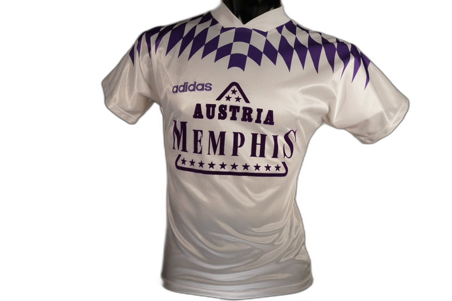 100% Originale Austria Wien Trikots bei Original Football Shop. Entdecke legendäre Trikots der Helden deiner Jugend von neu!